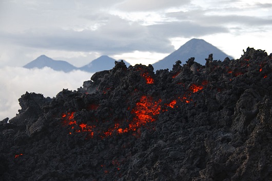 530x353 lava