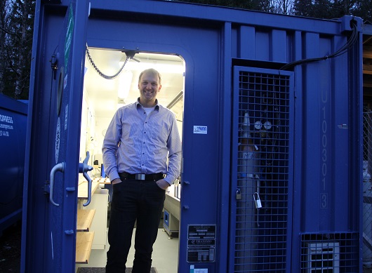 530x389 Container