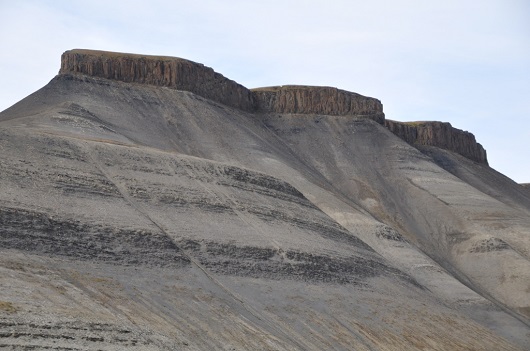 Tschermakfjellet 242