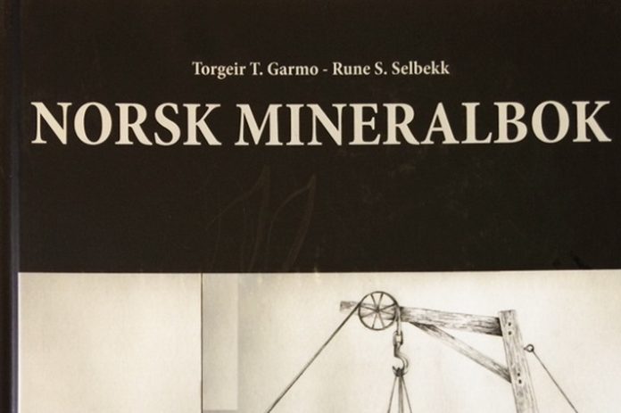 Norsk-mineralbok-Forside-x-711